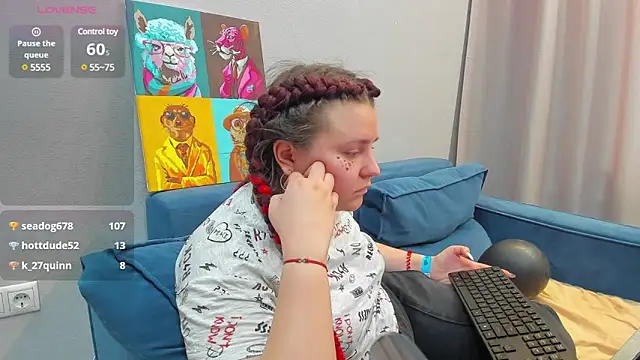 Jenny Jimmy online show from February 17, 7:15 am