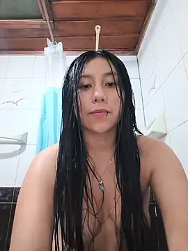 Nohemi louse online show from June 21, 5:37 pm