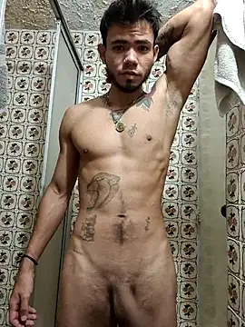 Snapshot of Niick01_ chatting on February 17, 10:14 pm Niick01 online show from February 17, 10:14 pm