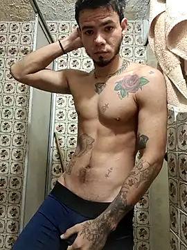 Snapshot of Niick01_ chatting on February 22, 12:19 pm Niick01 online show from February 22, 12:19 pm