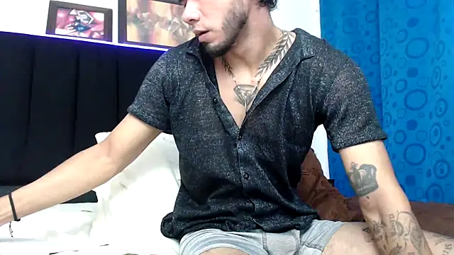 Snapshot of Niick01_ chatting on February 23, 5:50 pm Niick01 online show from February 23, 5:50 pm