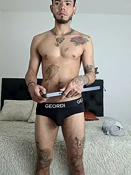 Snapshot of Niick01_ chatting on March 12, 12:31 am Niick01 online show from March 12, 12:31 am