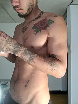 Snapshot of Niick01_ chatting on October 13, 2:06 pm Niick01 online show from October 13, 2:06 pm