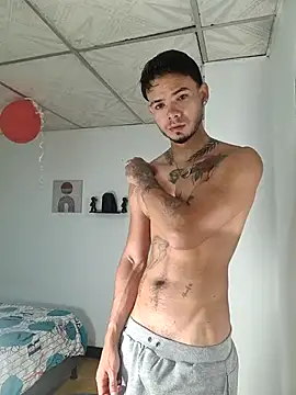 Snapshot of Niick01_ chatting on November 12, 4:51 pm Niick01 online show from November 12, 4:51 pm