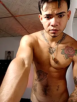 Snapshot of Niick01_ chatting on December 4, 5:54 pm Niick01 online show from December 4, 5:54 pm