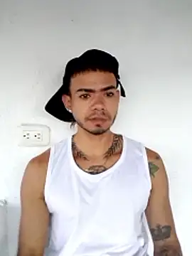 Niick01  online show from April 22, 10:55 pm