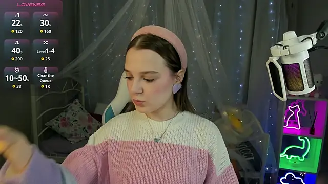 kaisajenner online show from January 6, 10:23 pm