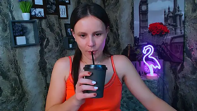 ValeriaHeart  online show from December 3, 1:20 pm