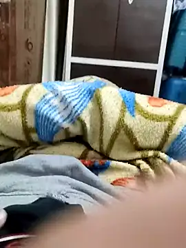 Snapshot of Hot_funky_boy chatting on February 21, 5:42 pm Hot funky boy online show from February 21, 5:42 pm