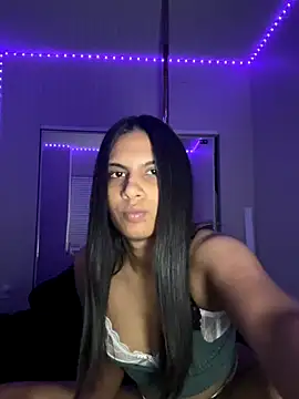 Liyah 19 online show from November 16, 6:30 am