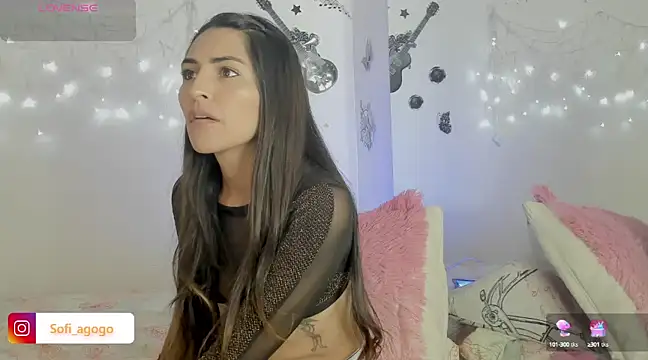 Sofiadelacruz online show from February 22, 2:30 pm