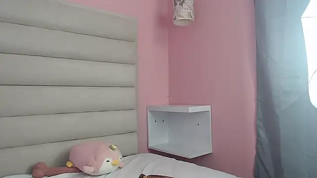 PrincessOlivee online show from February 7, 9:04 pm