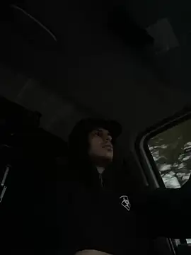 Snapshot of buckincowboy chatting on February 2, 12:13 pm buckincowboy online show from February 2, 12:13 pm