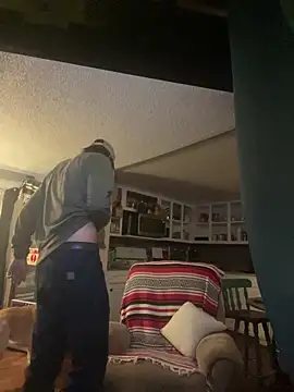 Snapshot of buckincowboy chatting on February 7, 12:20 am buckincowboy online show from February 7, 12:20 am