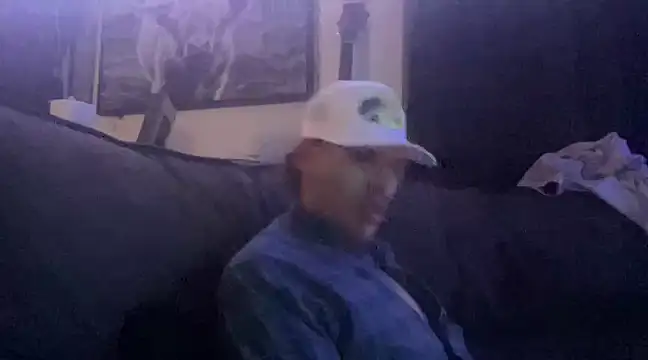 Snapshot of buckincowboy chatting on March 19, 12:26 am buckincowboy online show from March 19, 12:26 am