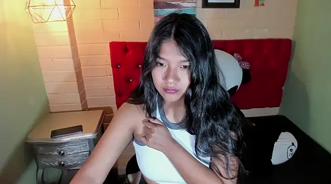 Snapshot of ScarletKray chatting on February 3, 1:30 pm ScarletKray online show from February 3, 1:30 pm