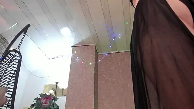 FelicitaSweet online show from February 28, 10:39 pm