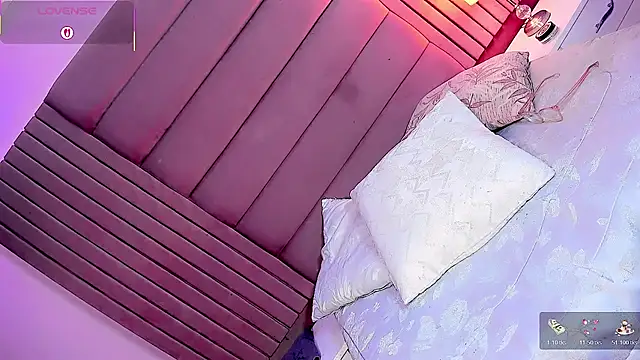 Dalis Hills online show from April 12, 5:01 am