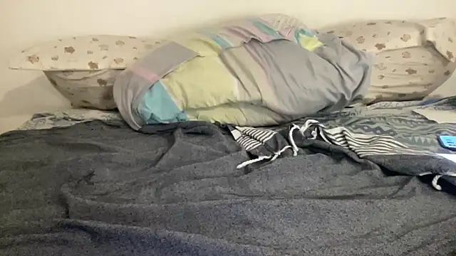 shineofcrazy online show from November 1, 1:07 am