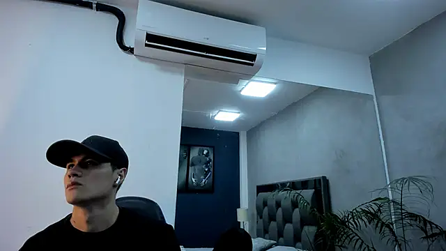 roan birkin online show from December 21, 7:43 pm