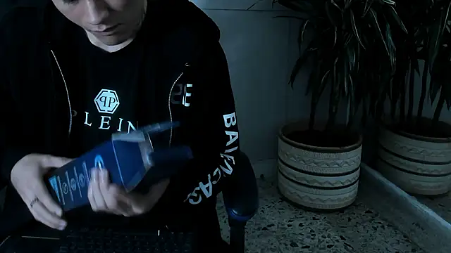 roan birkin online show from March 4, 7:31 pm