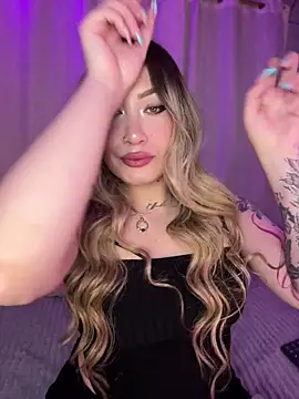 Snapshot of Lally_Valencia__ chatting on July 26, 1:51 pm Lally Valencia online show from July 26, 1:51 pm