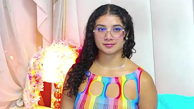 Snapshot of GinevraCarusso chatting on September 11, 6:19 pm GinevraCarusso online show from September 11, 6:19 pm