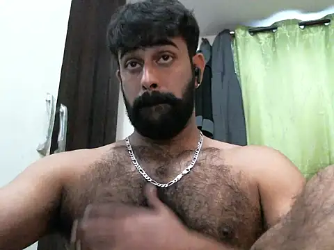Snapshot of indianhairybull chatting on February 15, 12:11 pm indianhairybull online show from February 15, 12:11 pm