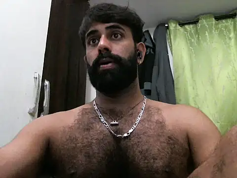 Snapshot of indianhairybull chatting on March 18, 12:47 pm indianhairybull online show from March 18, 12:47 pm