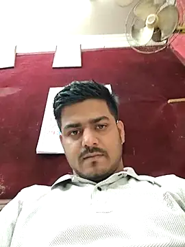 Snapshot of sethgamble000777 chatting on March 4, 9:04 am sethgamble000777 online show from March 4, 9:04 am