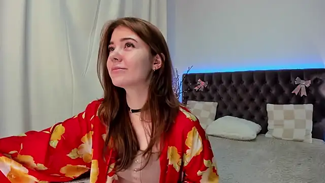 Snapshot of Ella_Mayers chatting on February 3, 3:31 am Ella Mayers online show from February 3, 3:31 am