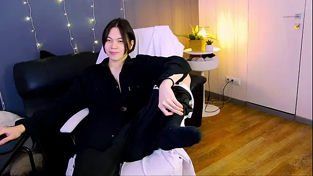 Snapshot of just_gay_ chatting on February 5, 4:14 pm just gay  online show from February 5, 4:14 pm