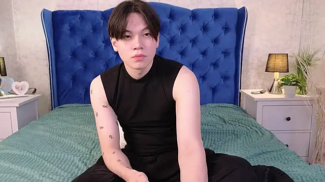 Snapshot of just_gay_ chatting on March 7, 4:02 am just gay  online show from March 7, 4:02 am