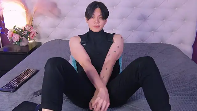 Snapshot of just_gay_ chatting on March 12, 1:08 pm just gay  online show from March 12, 1:08 pm