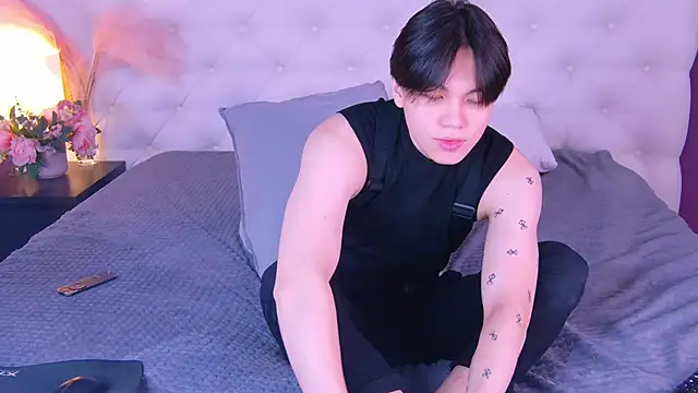 Snapshot of just_gay_ chatting on March 15, 1:18 pm just gay  online show from March 15, 1:18 pm