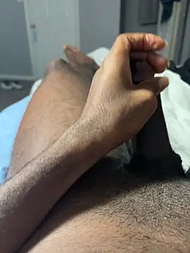 Snapshot of bigbola304 chatting on November 3, 2:51 pm bigbola304 online show from November 3, 2:51 pm