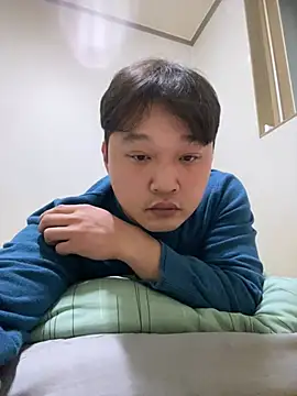 offwhite777 online show from February 21, 11:22 am