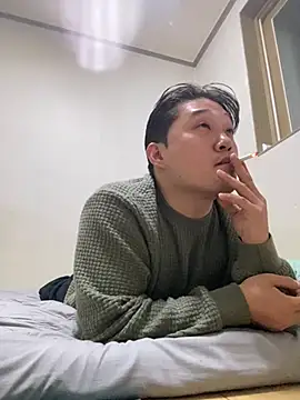 offwhite777 online show from February 23, 10:28 am