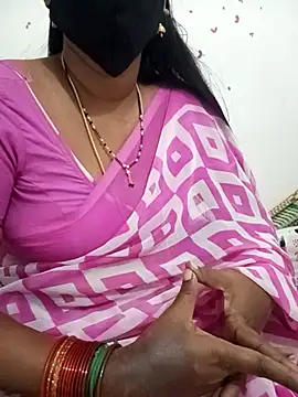 Snapshot of Tamil_Meera12 chatting on February 4, 9:49 am Tamil Meera12 online show from February 4, 9:49 am