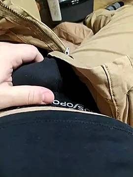 NAvoglia online show from December 18, 1:44 am