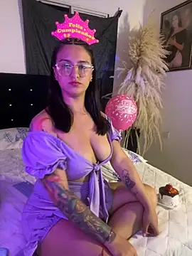 Emma Giraldo online show from September 30, 12:04 am