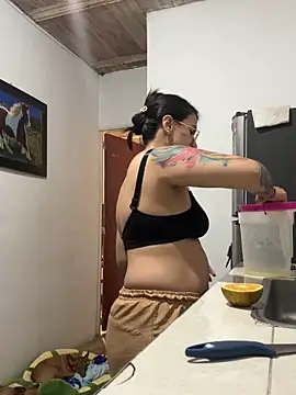 Emma Giraldo online show from October 29, 12:13 am