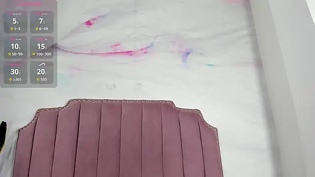 Lia Guzman online show from November 27, 3:30 am