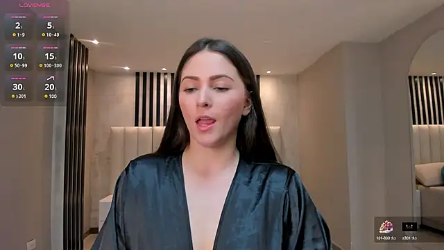 BeccaBaxter online show from February 18, 10:25 pm