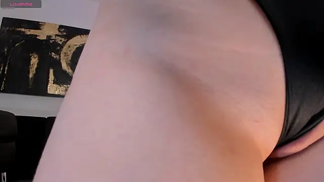 Snapshot of BeccaBaxter chatting on February 20, 12:05 pm BeccaBaxter online show from February 20, 12:05 pm