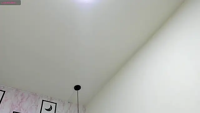 Raichell  online show from April 7, 3:51 am