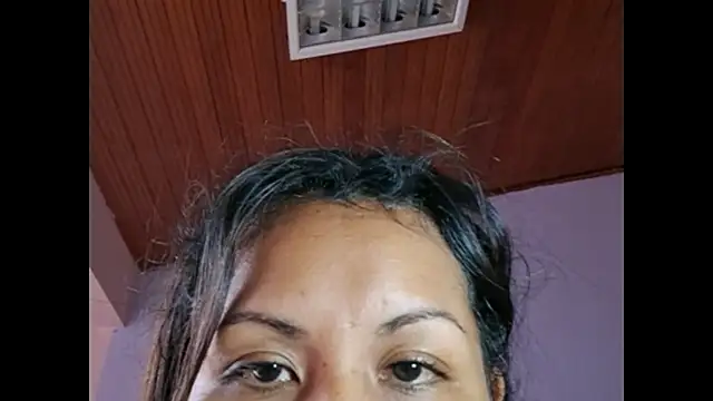 kyliebigboobs online show from November 11, 3:01 pm