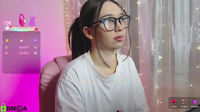 Snapshot of Arianahot777 chatting on September 27, 9:31 pm Arianahot777 online show from September 27, 9:31 pm