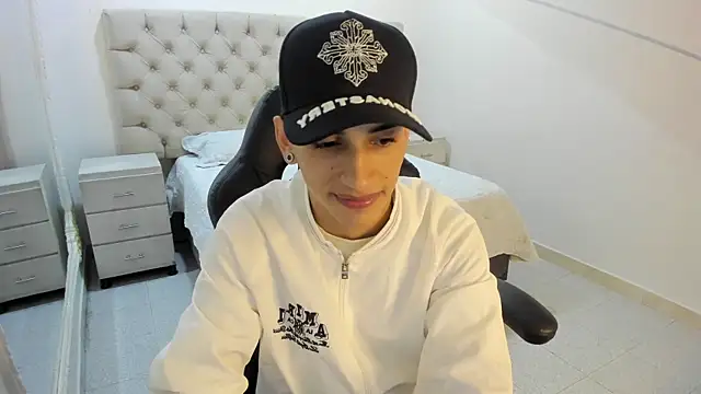 JhoanLeandro online show from November 30, 5:00 am