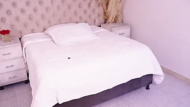 JhoanLeandro online show from May 31, 10:00 pm